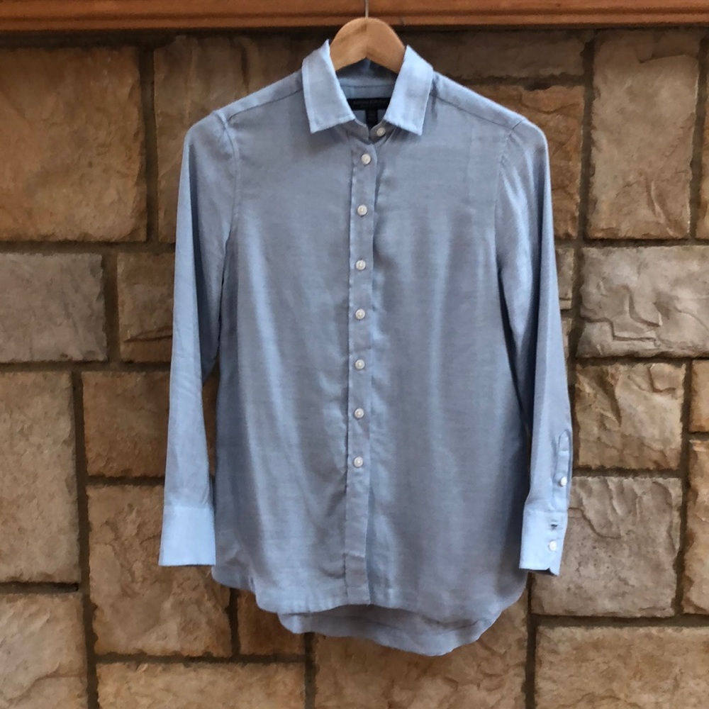 Banana republic woman’s shirt